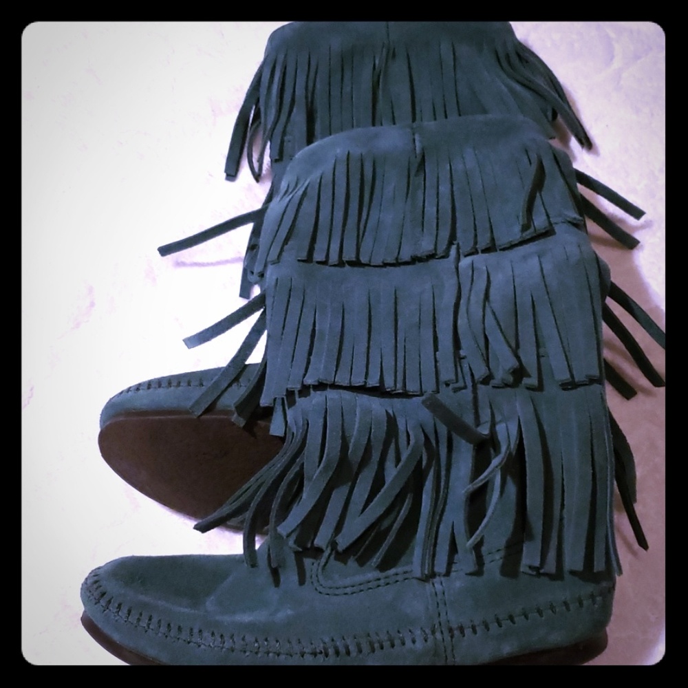 Fringey Suede Boots
